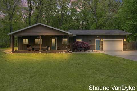 5326 Division Avenue NE, Comstock Park, MI 49321