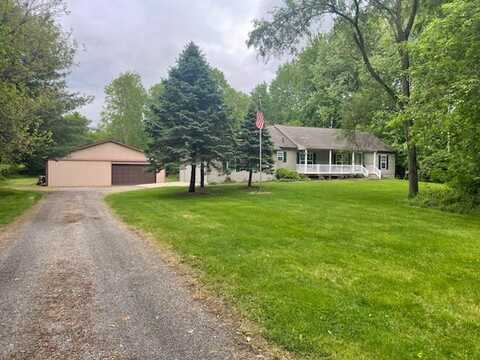 11525 N Meridian Road, Pleasant Lake, MI 49272