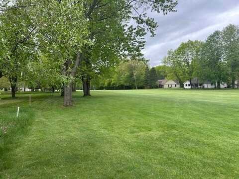 6805 Mayfair Drive, Canadian Lakes, MI 49346