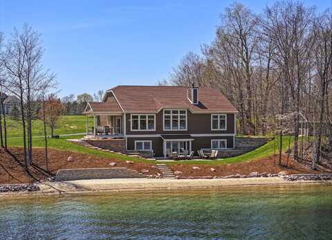 333 S West Silver Lake Road, Traverse City, MI 49685