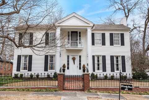 340 E College Avenue, Holly Springs, MS 38635