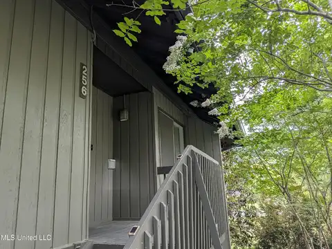 256 Lanai Villa Bldg Q, Diamondhead, MS 39525
