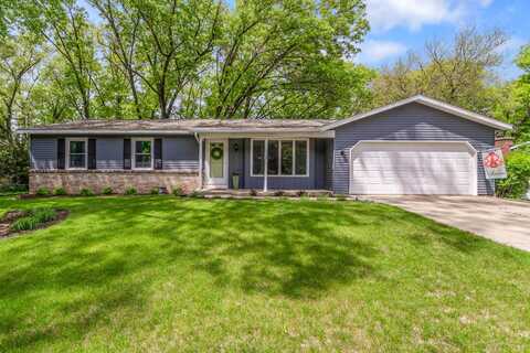 3328 Fair Oaks Drive, Kalamazoo, MI 49008