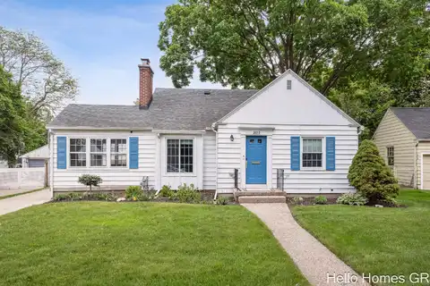 2052 Gorham Drive SE, East Grand Rapids, MI 49506