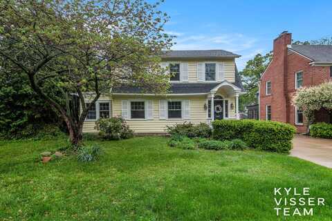 933 Orchard Avenue SE, East Grand Rapids, MI 49506