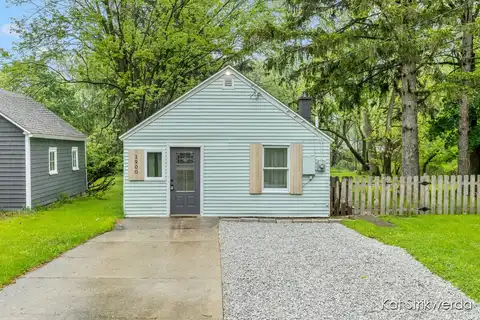 1900 Kinney Avenue NW, Grand Rapids, MI 49534