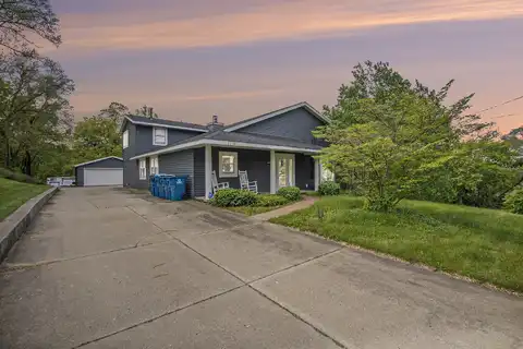 1710 Kreft Street NE, Grand Rapids, MI 49525