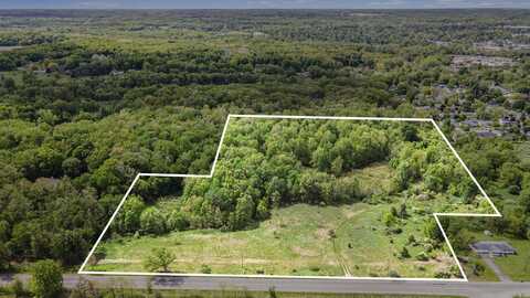 700 E Woodlawn Avenue, Hastings, MI 49058