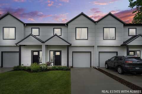 392 Harbor Town Court, Holland, MI 49423