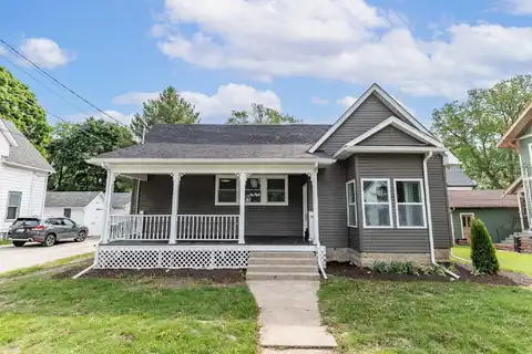 104 N Greenwich Street, Valparaiso, IN 46383
