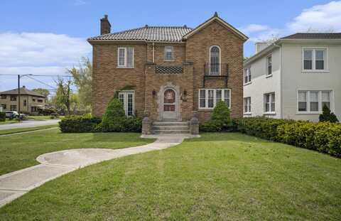 660 Mckinley Street, Gary, IN 46404