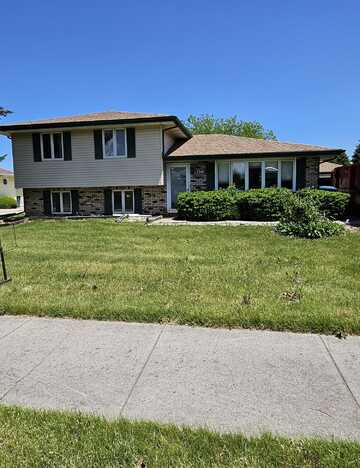 1341 Capri Lane, Dyer, IN 46311