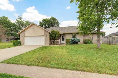 413 W Chestnut Road, Nixa, MO 65714