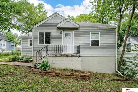 4714 Parker Street, Omaha, NE 68104