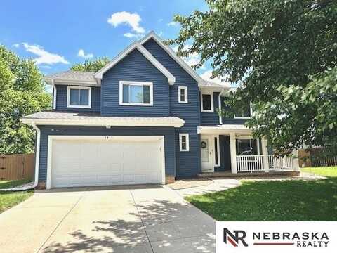 7813 Crabapple Court, La Vista, NE 68128