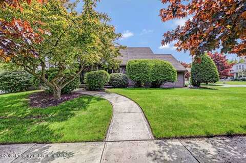 600 E Swinick Drive, Dunmore, PA 18512