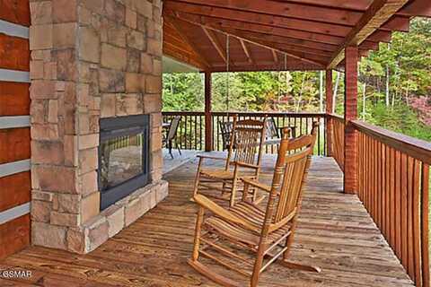 2575 Black Bear Lane, Sevierville, TN 37876