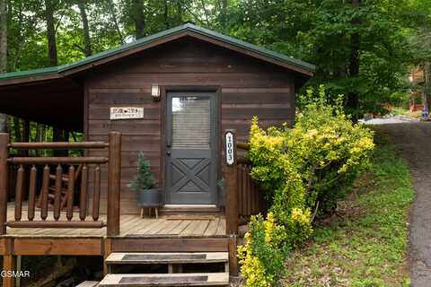 1003 Sumac Court, Sevierville, TN 37876