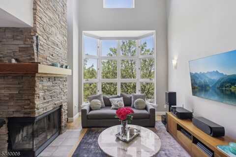 310 Hancock Court Cm310, Edgewater, NJ 07020