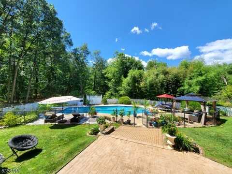 730 West Foothill Rd, Bridgewater, NJ 08807