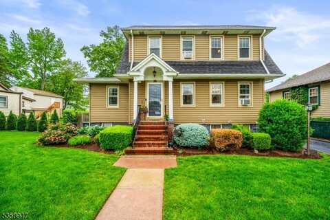 125 Hickory Ave, Bergenfield, NJ 07621