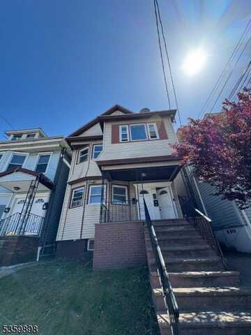 828 Summer St, Elizabeth, NJ 07202