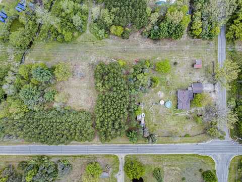 19030 W Almy Road, Howard City, MI 49329