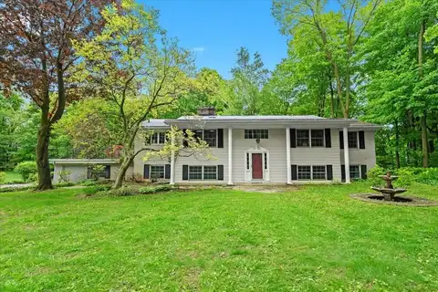 20196 E Whipple Drive, Northville, MI 48167