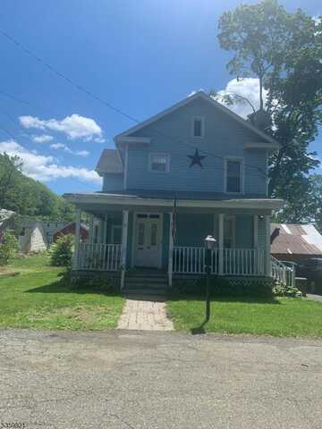 6 Charles St, Knowlton Twp., NJ 07840