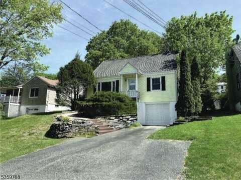 45 Park Ave, Newton, NJ 07860
