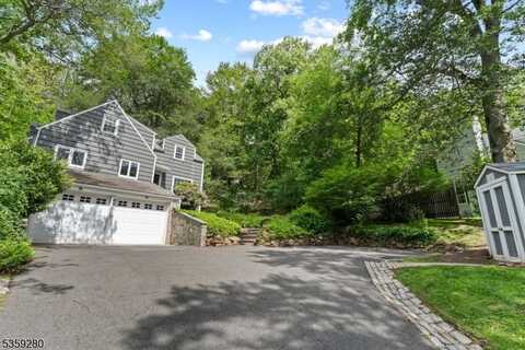 359 Dogwood Way, Mountainside, NJ 07092