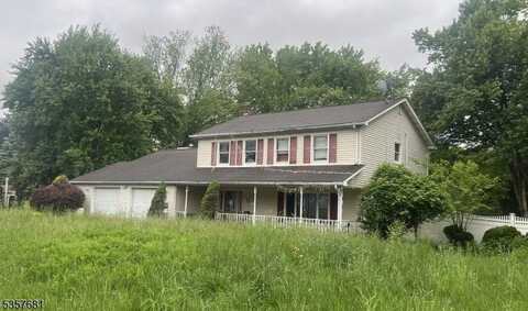 8 Plaskon Ter, Ogdensburg, NJ 07439