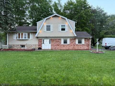39 Weinmanns Blvd, Wayne, NJ 07470