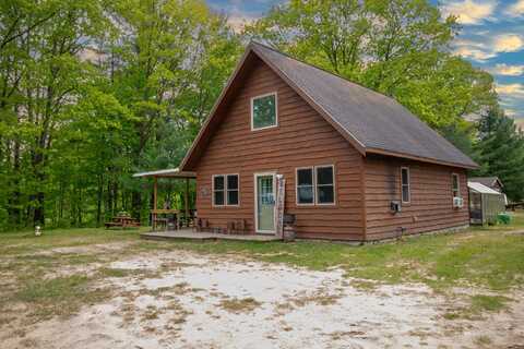 6210 W Monroe Road, Hesperia, MI 49421
