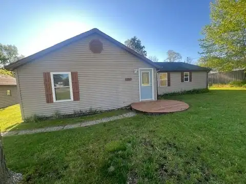 52 N Webster Street, White Cloud, MI 49349