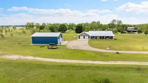 17495 Bison Trail, White Pigeon, MI 49099