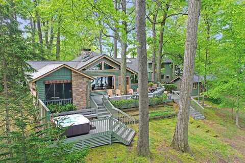 11258 Point Road, Three Rivers, MI 49093