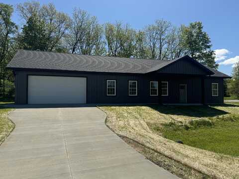 23028 County Road 354, Lawton, MI 49065