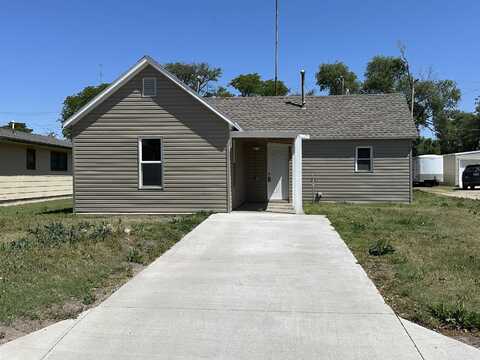 622 E 5th St, La Crosse, KS 67548