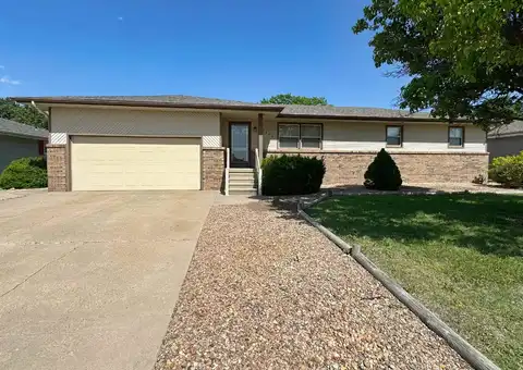 2406 Indian Trl, Hays, KS 67601