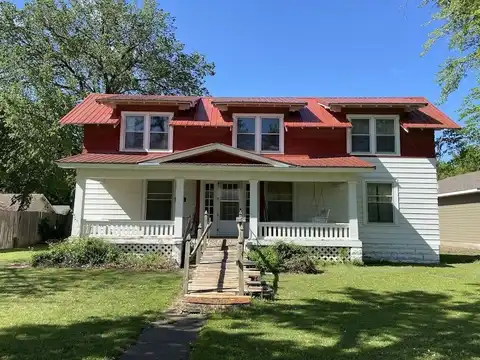212 W 2nd, Ellinwood, KS 67526