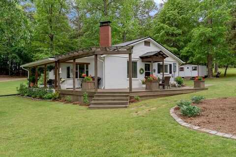 104 McCalla Dr., Iva, SC 29655