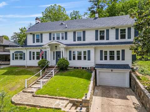 3 Willow Glen Drive, Huntington, WV 25701