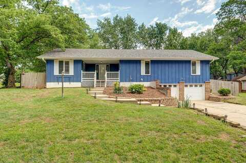 2207 E Cardinal Street, Springfield, MO 65804