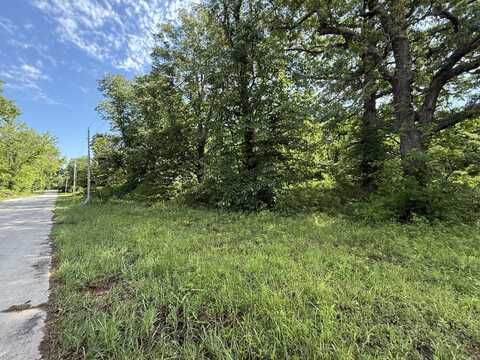 4146 N Farm Rd 145, Springfield, MO 65803