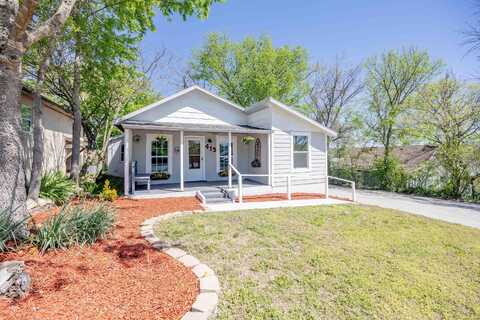 413 W College Street, Branson, MO 65616