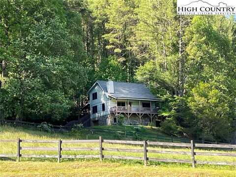 143 Apple Cove Road, Banner Elk, NC 28604