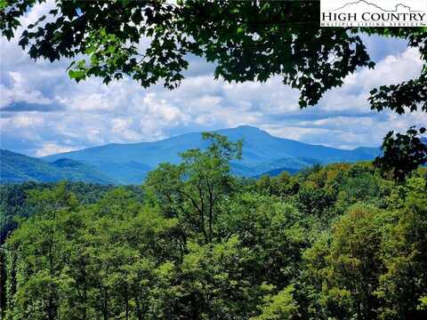690/692 Lynn Hill Road, Boone, NC 28607