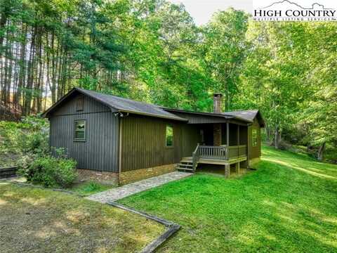 555 Ore Valley Road, Laurel Springs, NC 28644