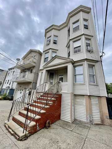 200 NUNDA AVE, JC, Journal Square, NJ 07306